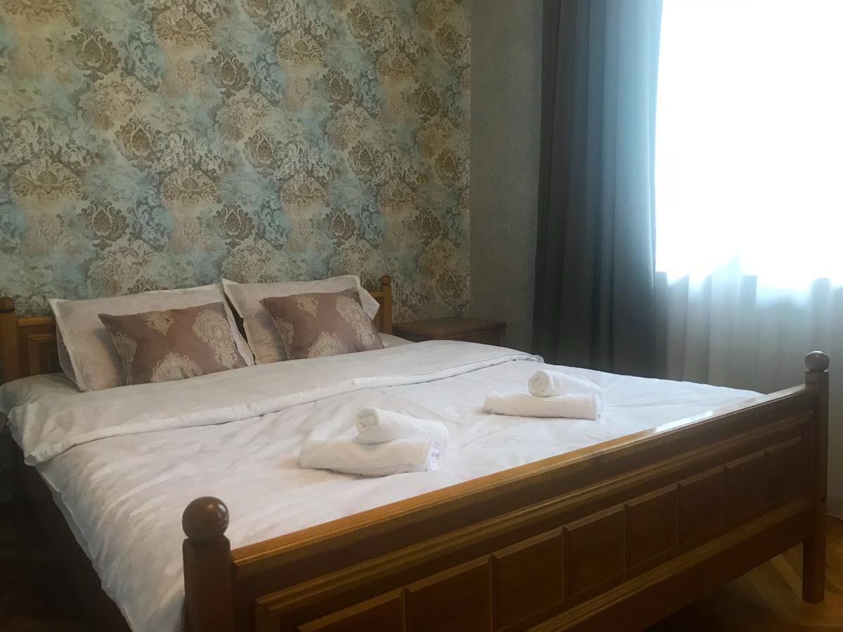 Dachi Inn Kazbegi Exterior photo